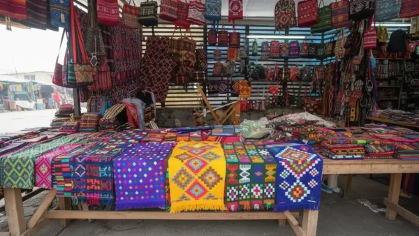 همه چیز درباره پارچه چادرشب قاسم‌آبادی: ۵ نکته برای تشخیص اصالت و کاربردها
